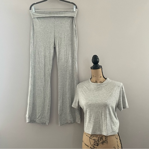 WOMEN’S Two Piece Lounge Set Grey Foldover Flare XL NWOT - Picture 4 of 9